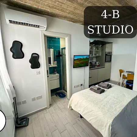 Paceville - 4b - Near Nightlife Zone