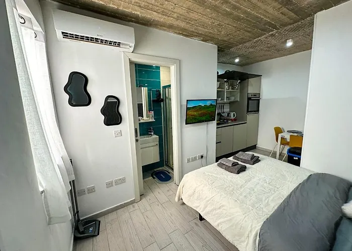 Apartment Paceville - 4b - Near Nightlife Zone