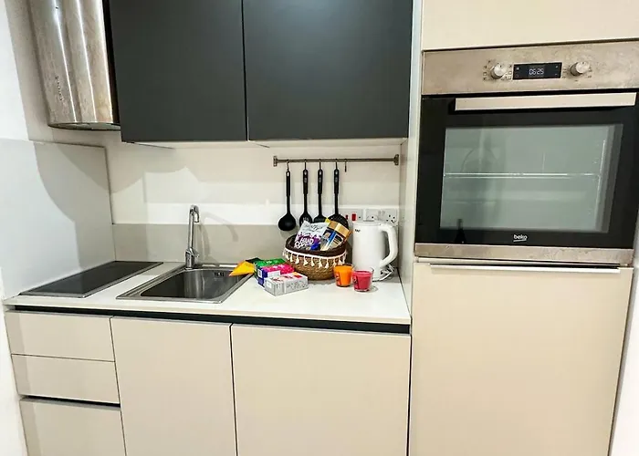 Paceville - 4b - Near Nightlife Zone Apartment